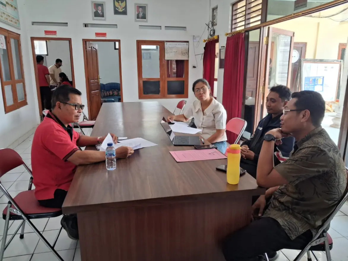 TIM INBIS UNHI bertujuan menawarkan program untuk KDKMP Desa Wongaya Gede INBIS UNHI sedang ada kerja sama dengan LPDB Koperasi untuk menggelar Program Inkubasi Koperasi KDKMP Wongaya Gede ditawarkan