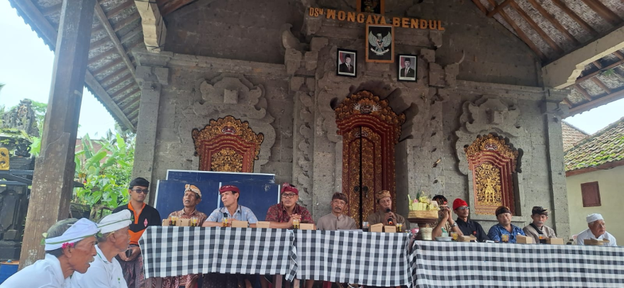 Bapak Perbekel Desa Wongaya Gede Menghadiri Acara Pengukuhan Pekaseh Subak Bedugul